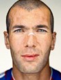 /album/le-%28a%29simmetrie-delle-celebrit%c3%a0/zinedine-zidane-originale-jpg/